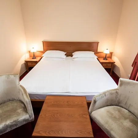 Hotel Vila Lago 4*