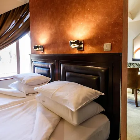 Hotel Vila Lago 4*