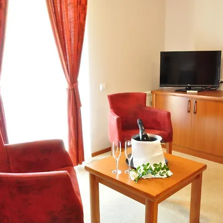 Hotel Vila Lago 4*